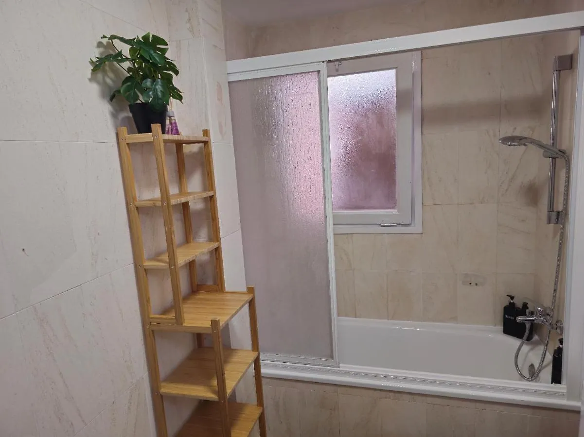 דירה אמפוריבראבה Apartamento El Olivo