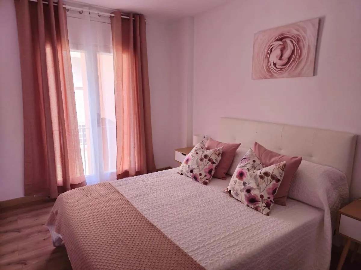 דירה אמפוריבראבה Apartamento El Olivo